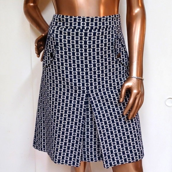 LOFT Dresses & Skirts - Loft Sophiticated Style Wook Skirt